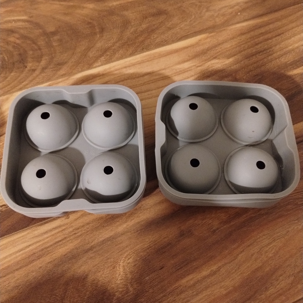 Ice trays